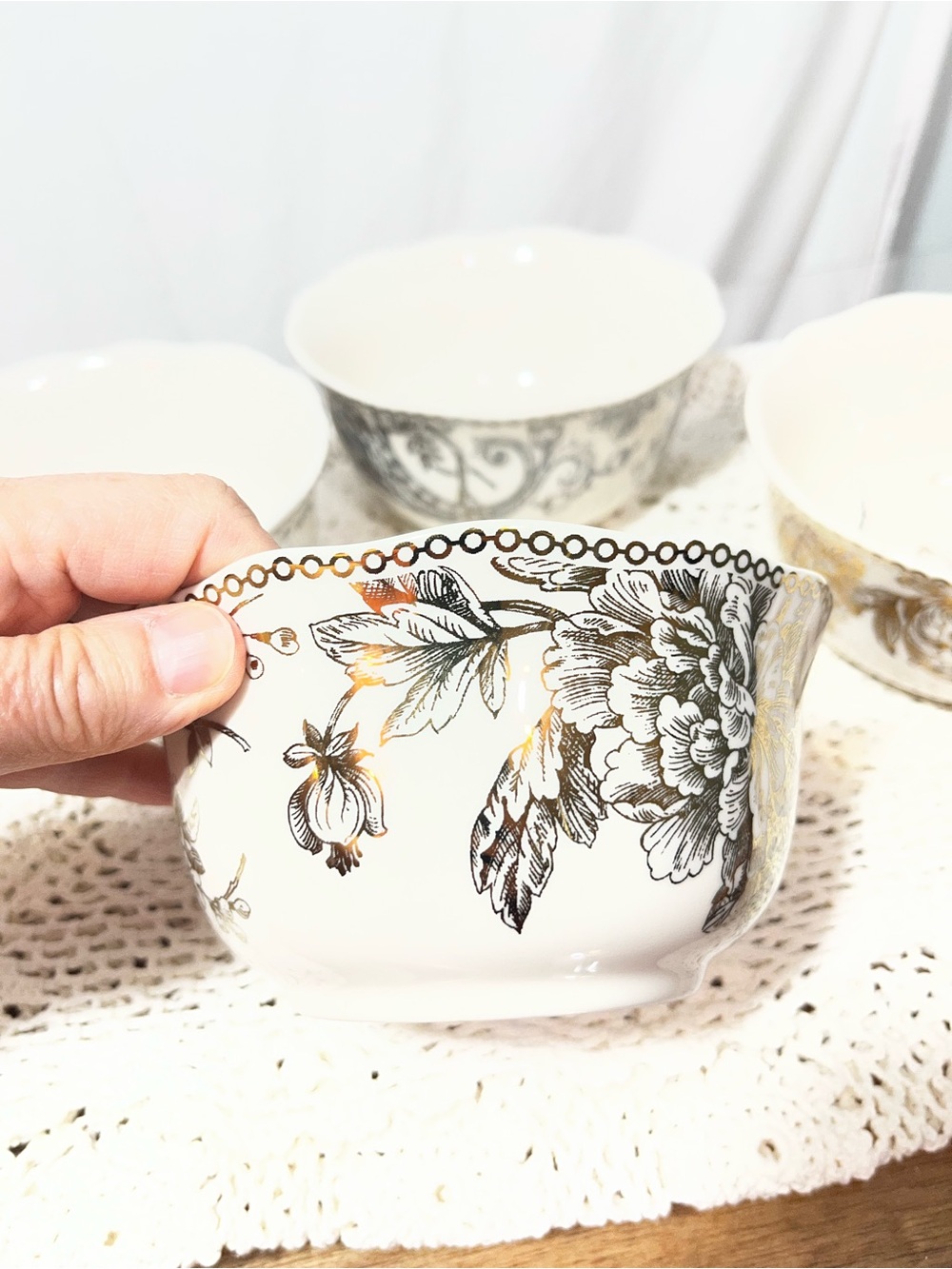 222 Fifth Adelaide Bowl Set of 4 Gold Silver Fine China Floral Bird Cereal Bowls - Picture 2 of 16